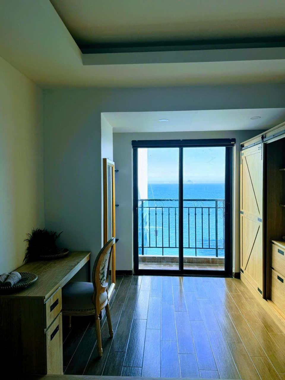 Putin Hotel Nha Trang Bagian luar foto